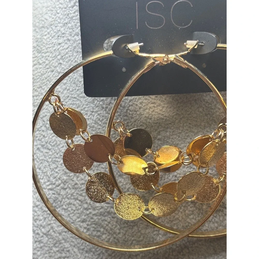 #1. Gold-tone chandelier hoop earrings